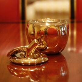 La Pomme Candle (Gold)